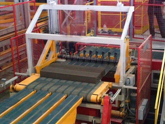 520mm 최대 절단 폭 및 노동력 절감을 위한 분당 6-8회 절단 사이클을 갖춘 유압 점토 벽돌 절단기